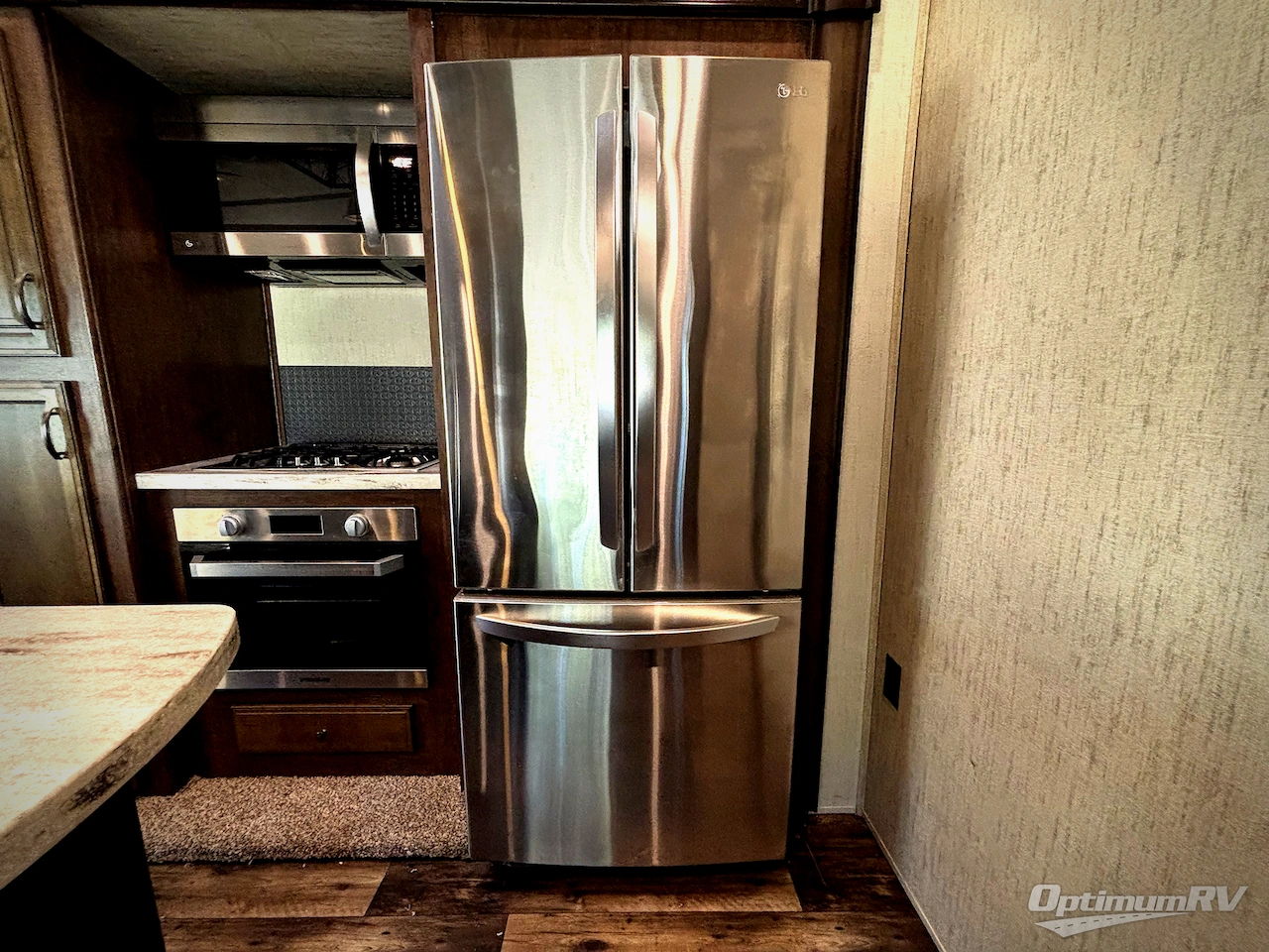 2019 Forest River Sandpiper 372LOK Photo 15