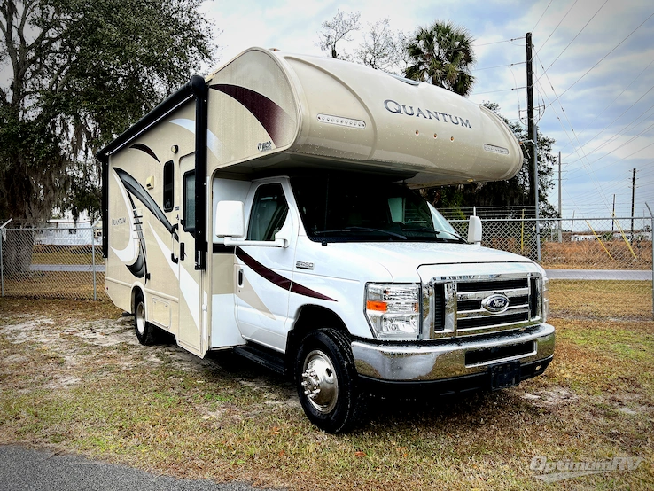 2017 Thor Quantum GR22 RV Photo 1