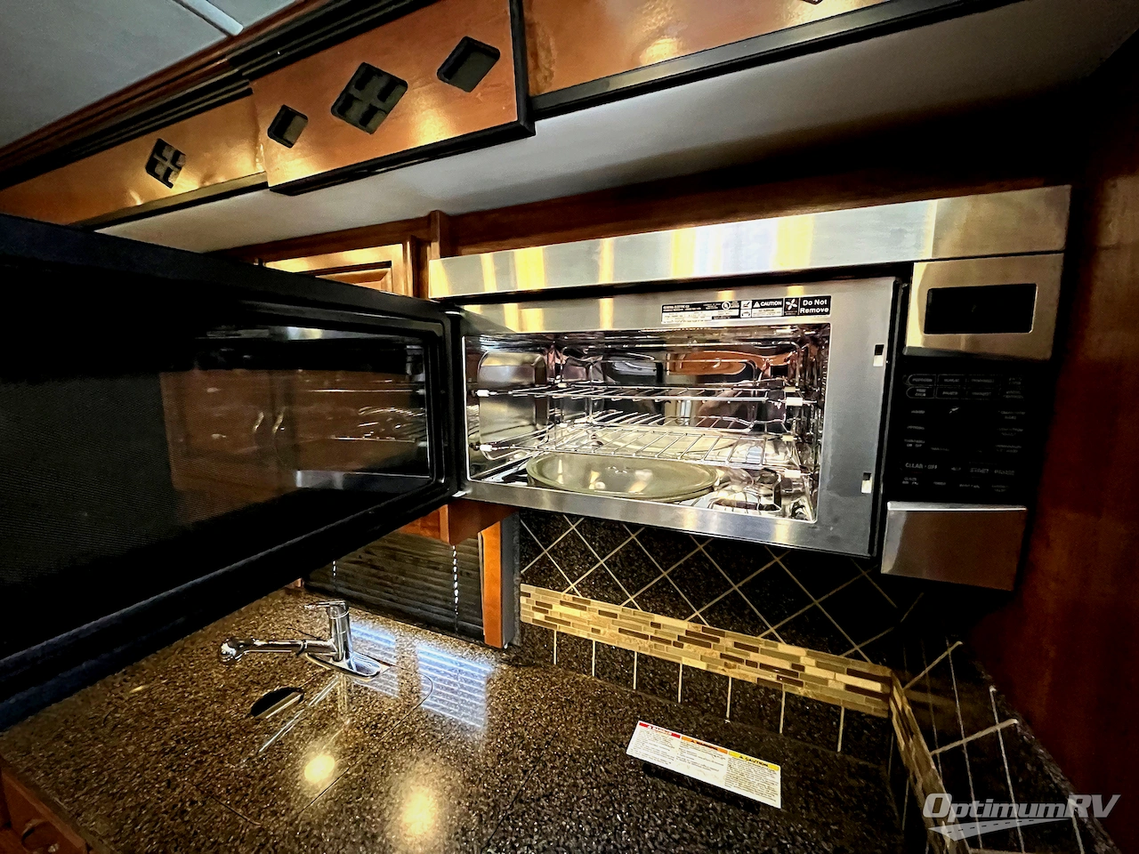 2014 Fleetwood Expedition 38B Photo 12
