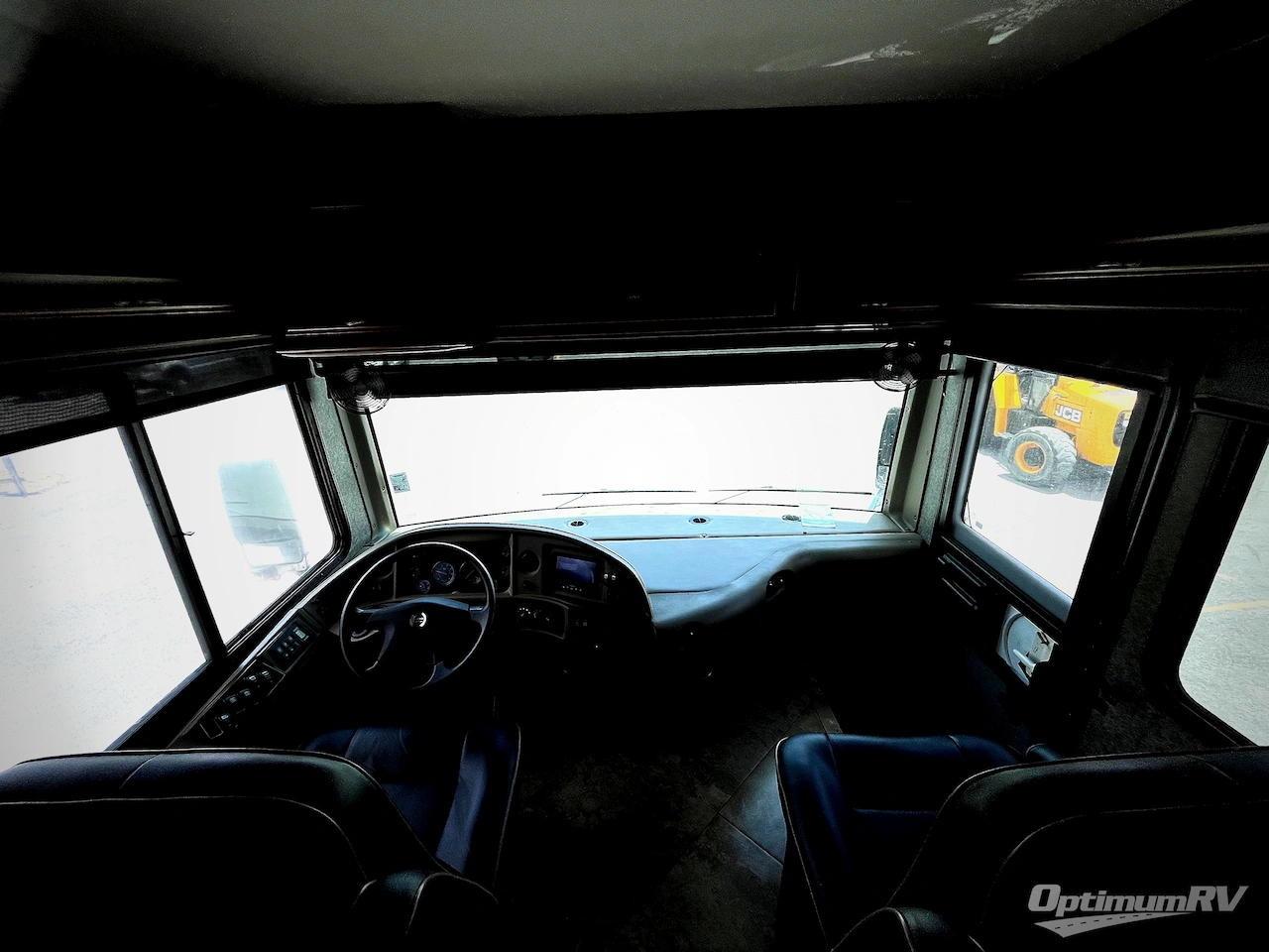 2014 Fleetwood Expedition 38B Photo 17