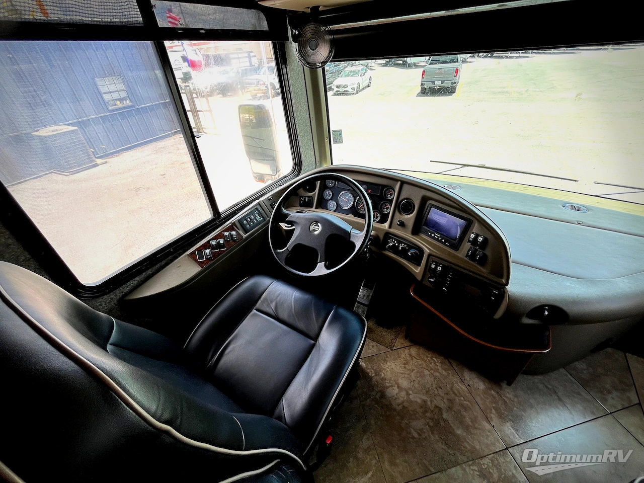 2014 Fleetwood Expedition 38B Photo 18