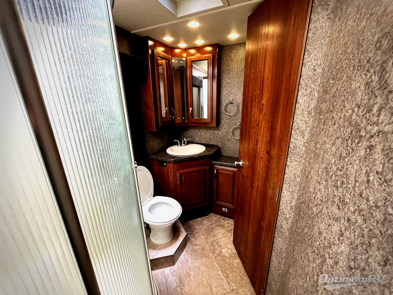 2014 Fleetwood Expedition 38B Photo 27