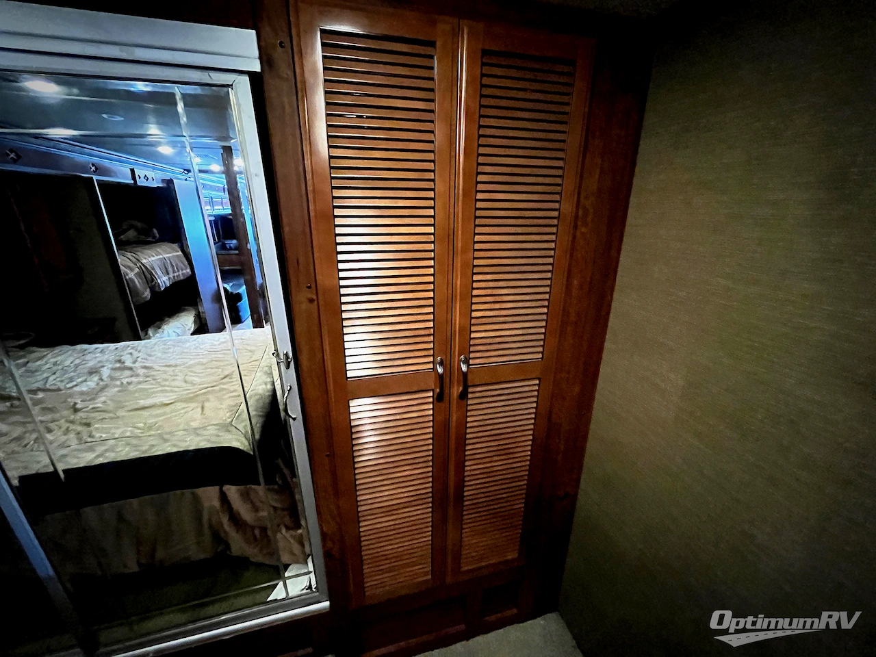 2014 Fleetwood Expedition 38B Photo 29