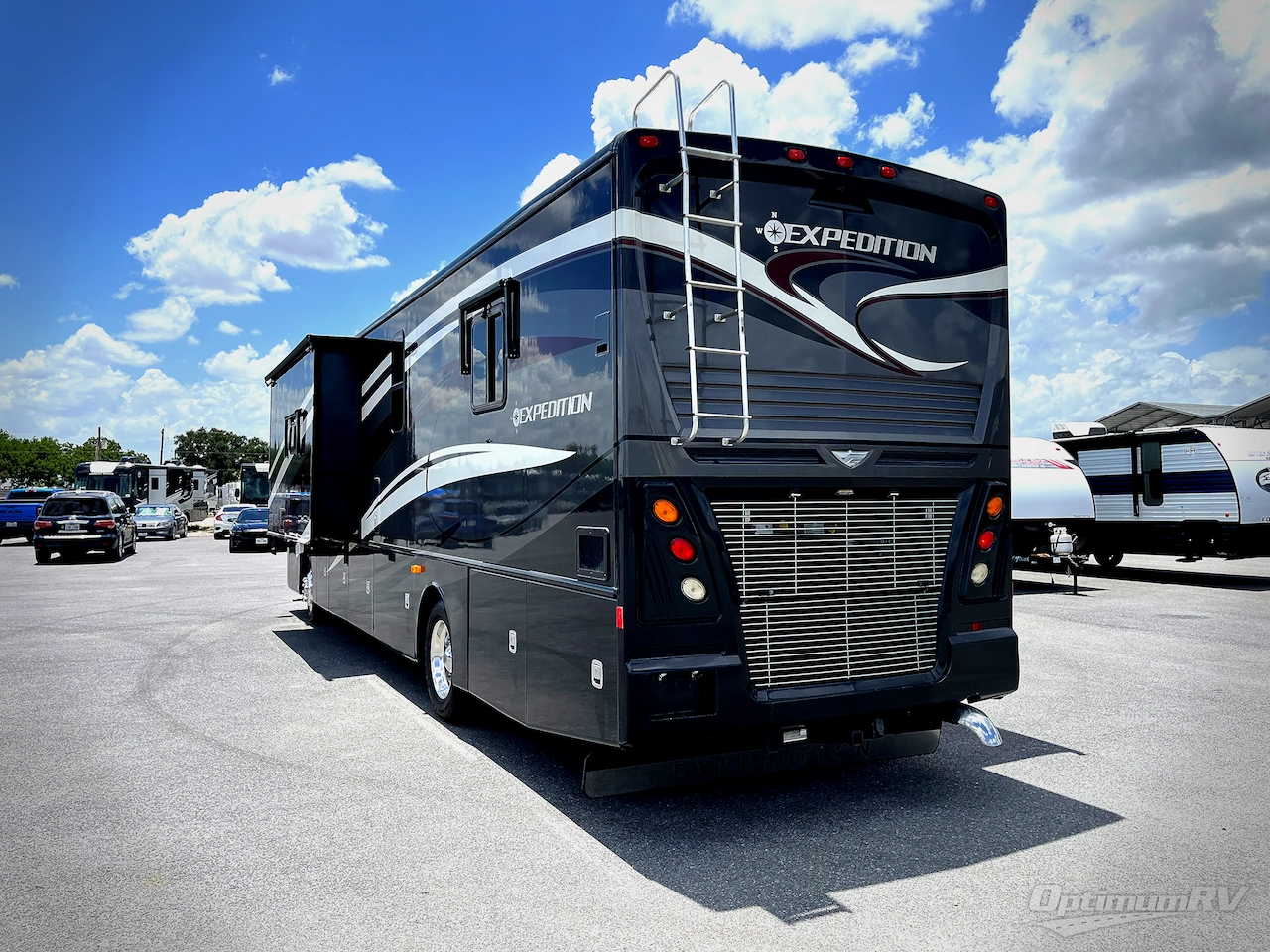 2014 Fleetwood Expedition 38B Photo 4