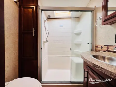 2015 Forest River Wildcat 333MK RV Photo 4