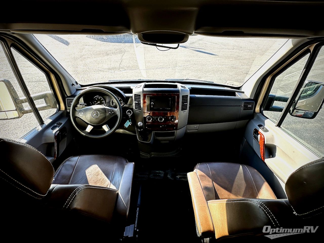 2017 Dynamax isata 3 24FW Photo 3