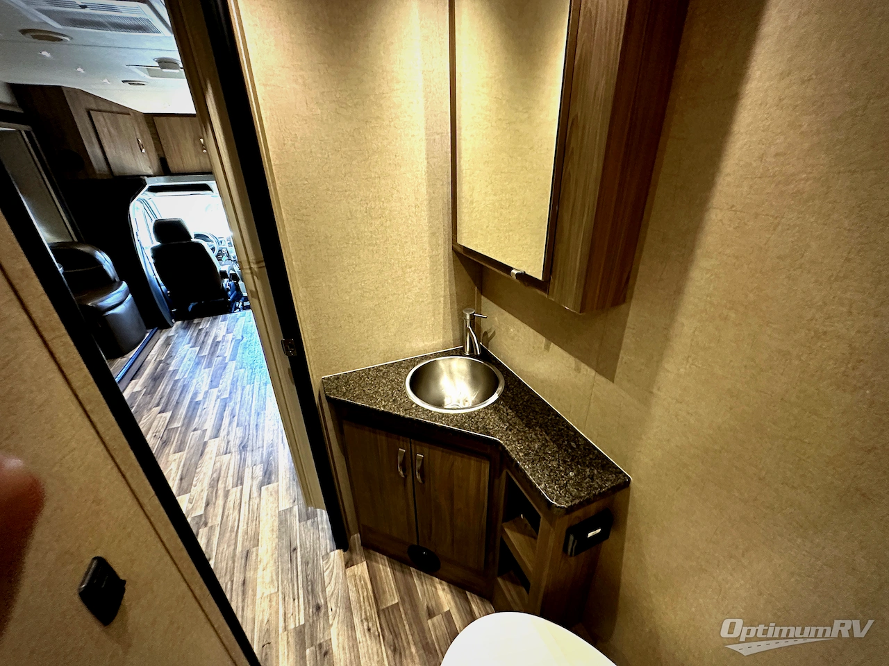 2017 Dynamax isata 3 24FW Photo 12