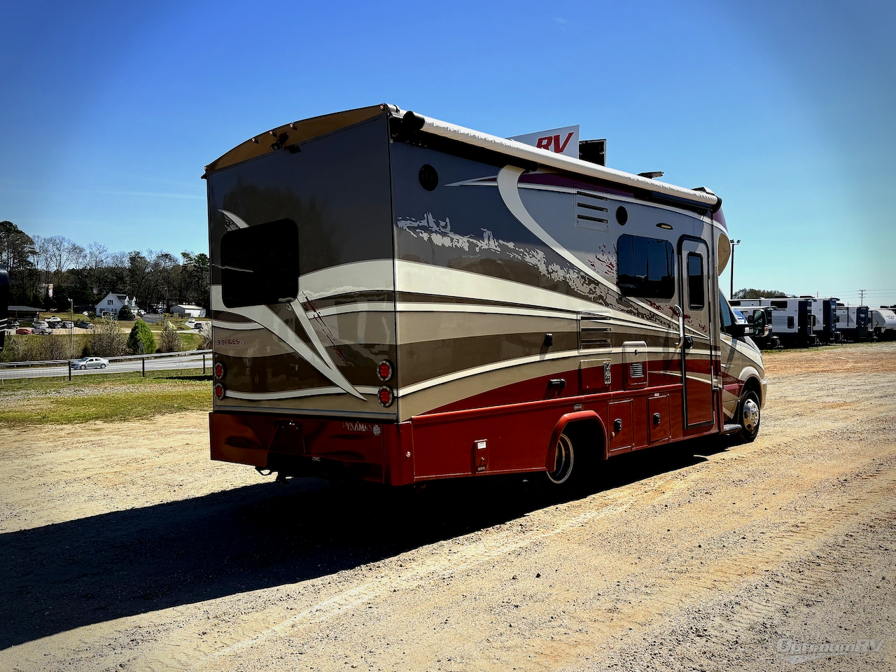 2017 Dynamax isata 3 24FW Photo 2