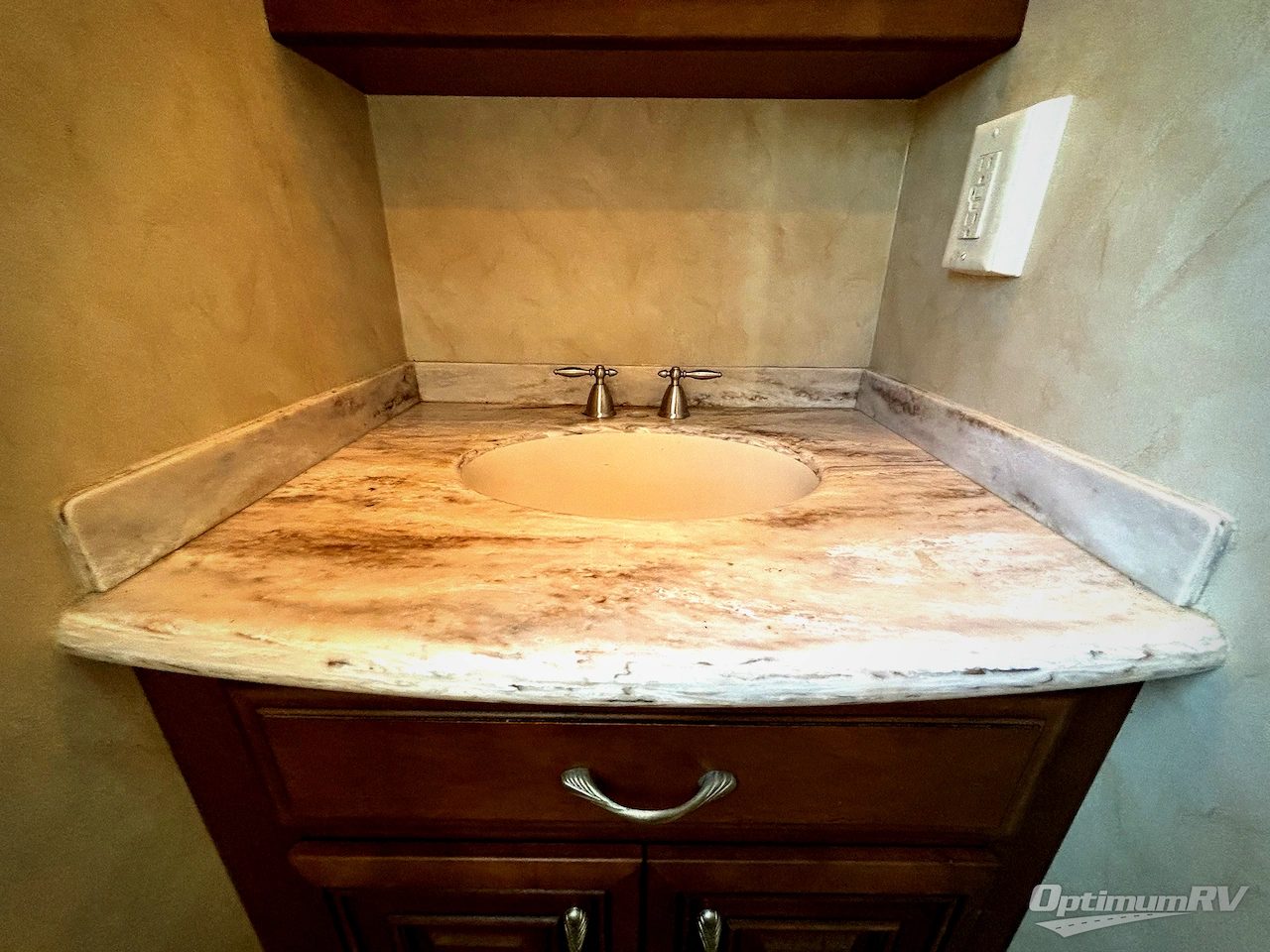 2011 Entegra Anthem 42DL Photo 18