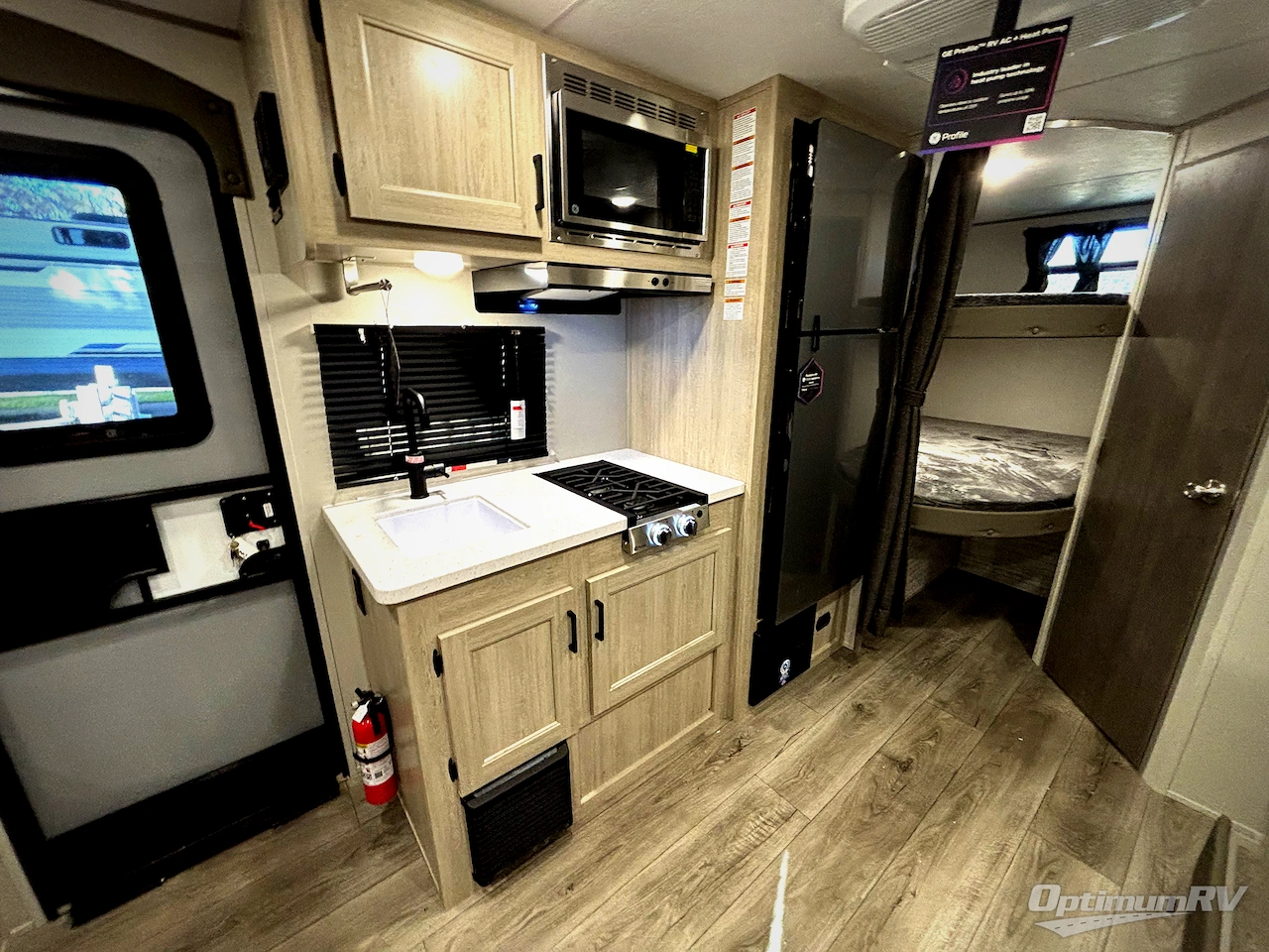 2026 Coachmen Catalina Summit Series 7 184BHSX Photo 8