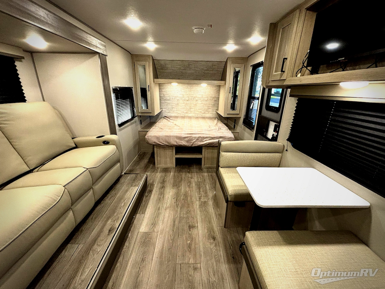 2026 Coachmen Catalina Summit Series 7 194RBS Photo 5