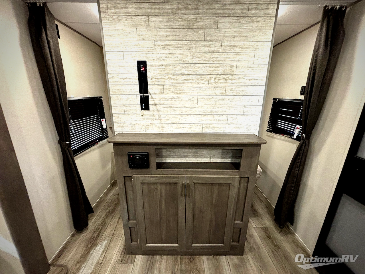 2026 Coachmen Catalina Summit Series 8 261BHS Photo 8