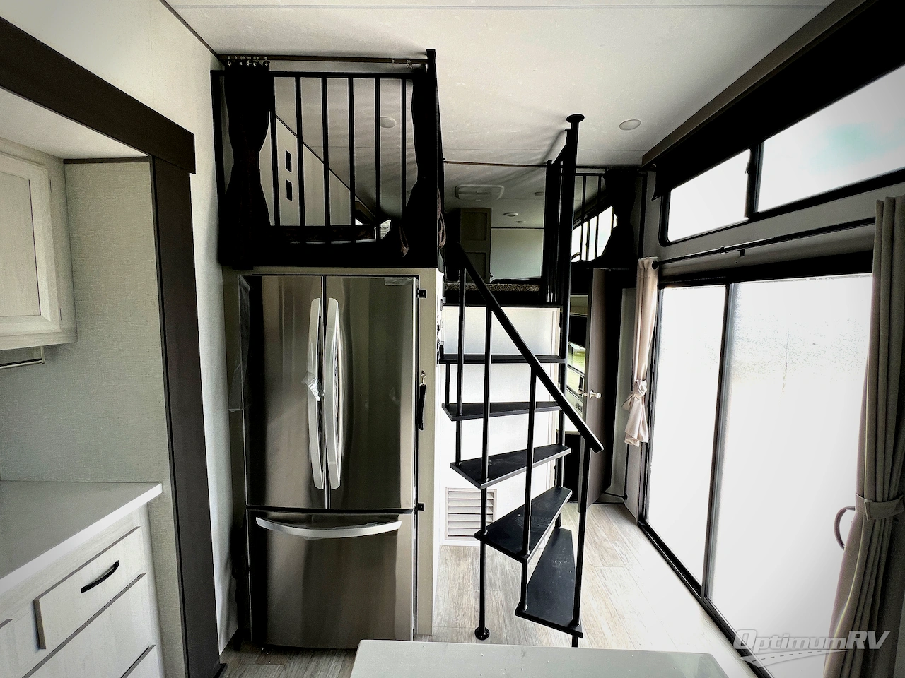 2027 Coachmen Catalina Destination Series 42CONDO Photo 10