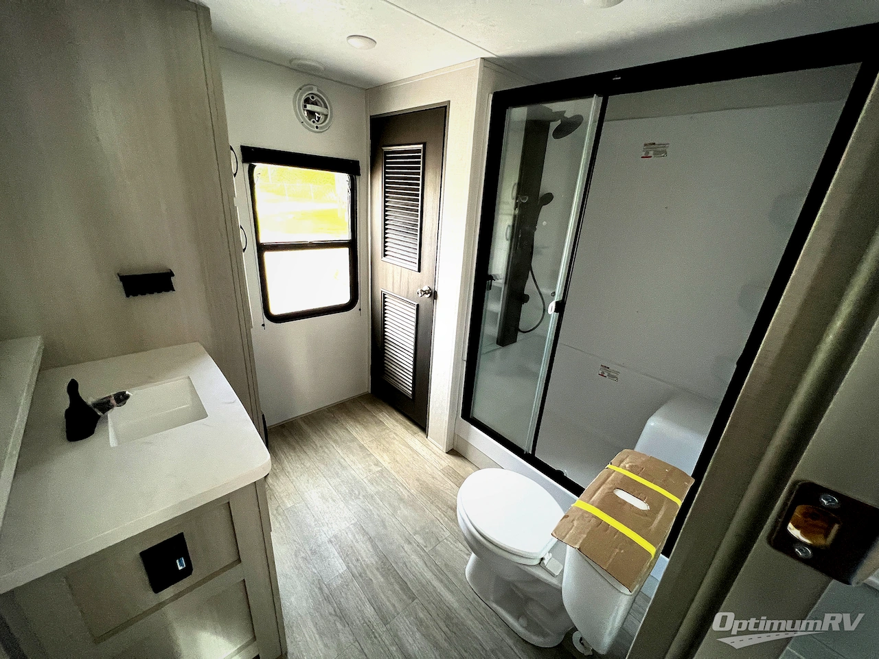 2027 Coachmen Catalina Destination Series 42CONDO Photo 17