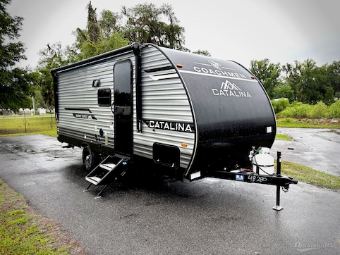 New 2026 Coachmen Catalina Summit Series 7 184MKS Featured Photo