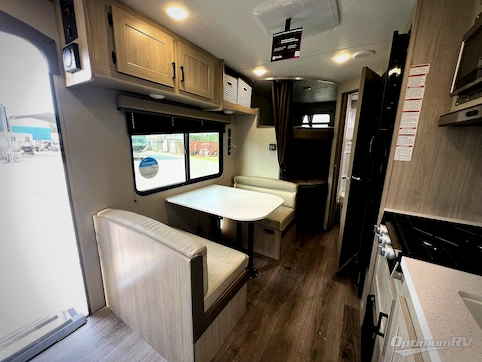 2026 Coachmen Catalina Summit Series 8 211BH RV Photo 2