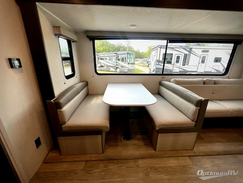 2026 Coachmen Catalina Summit Series 8 261BHS RV Photo 2
