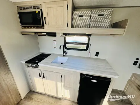 2025 Coachmen Catalina Summit Series 7 154RBX RV Photo 4