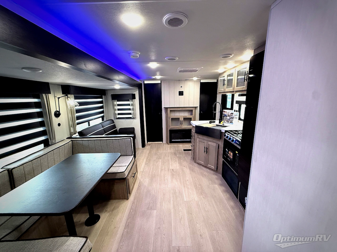 2026 Forest River Cherokee Wolf Den 301BH Photo 17