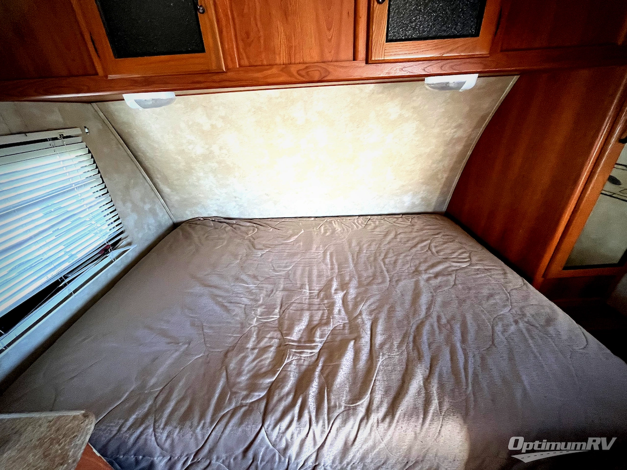 2011 Coachmen Freedom Express LTZ 170RB Photo 3