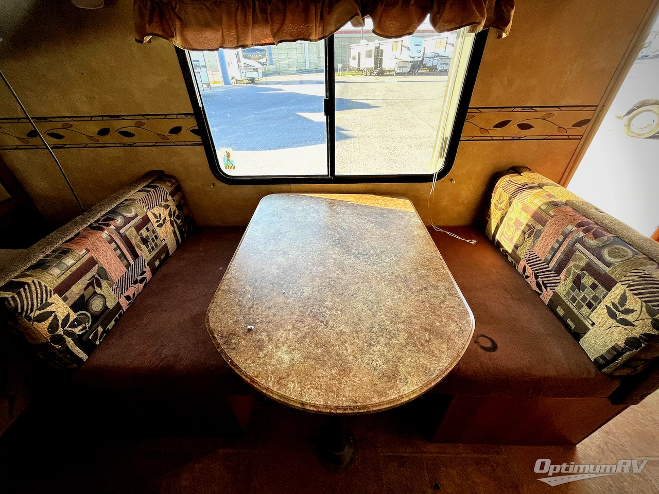 2011 Coachmen Freedom Express LTZ 170RB Photo 5