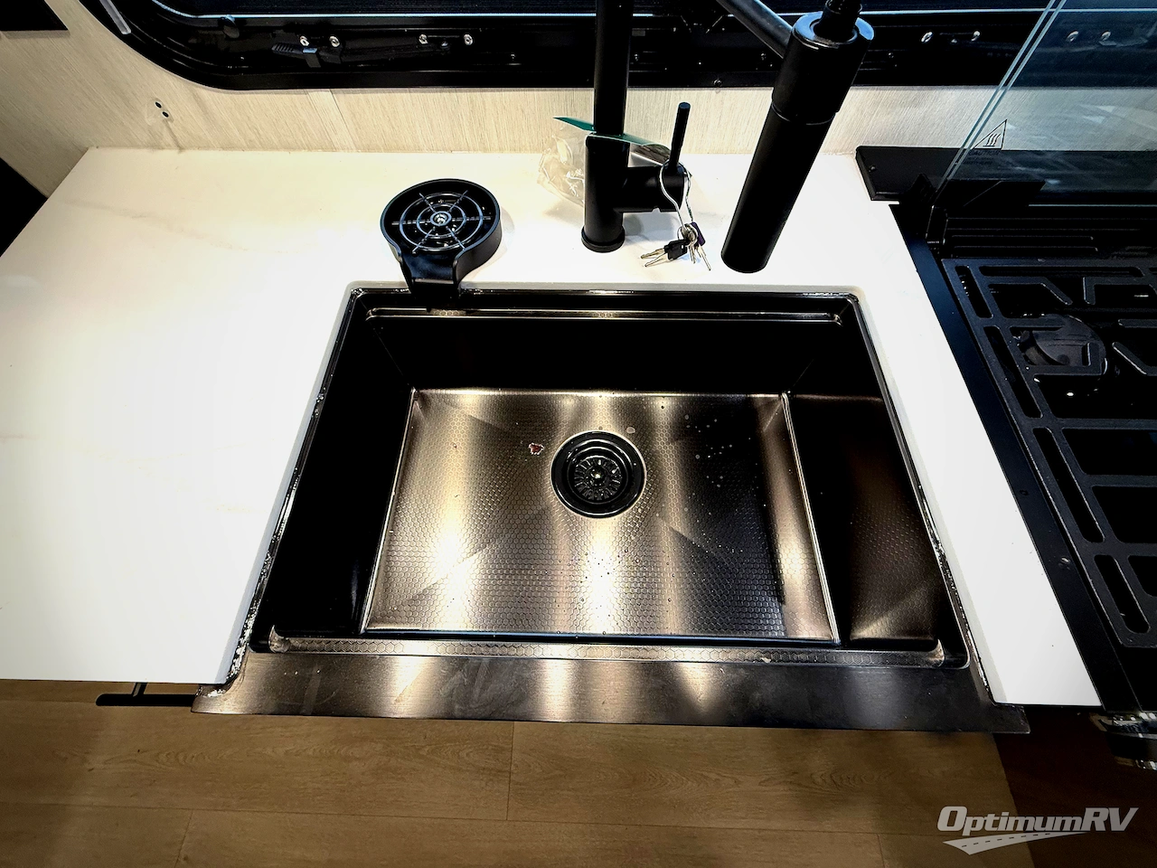 2026 Forest River Cherokee Wolf Pup Black Label 19SMBL Photo 8