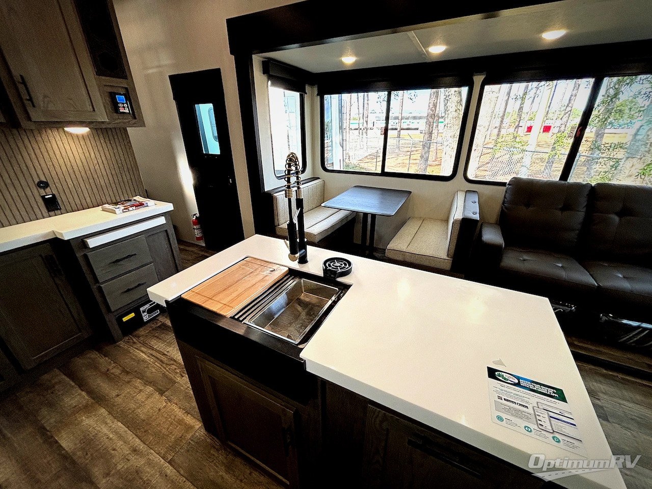 2025 Forest River Cherokee Arctic Wolf Suite 3650SUITE Photo 9