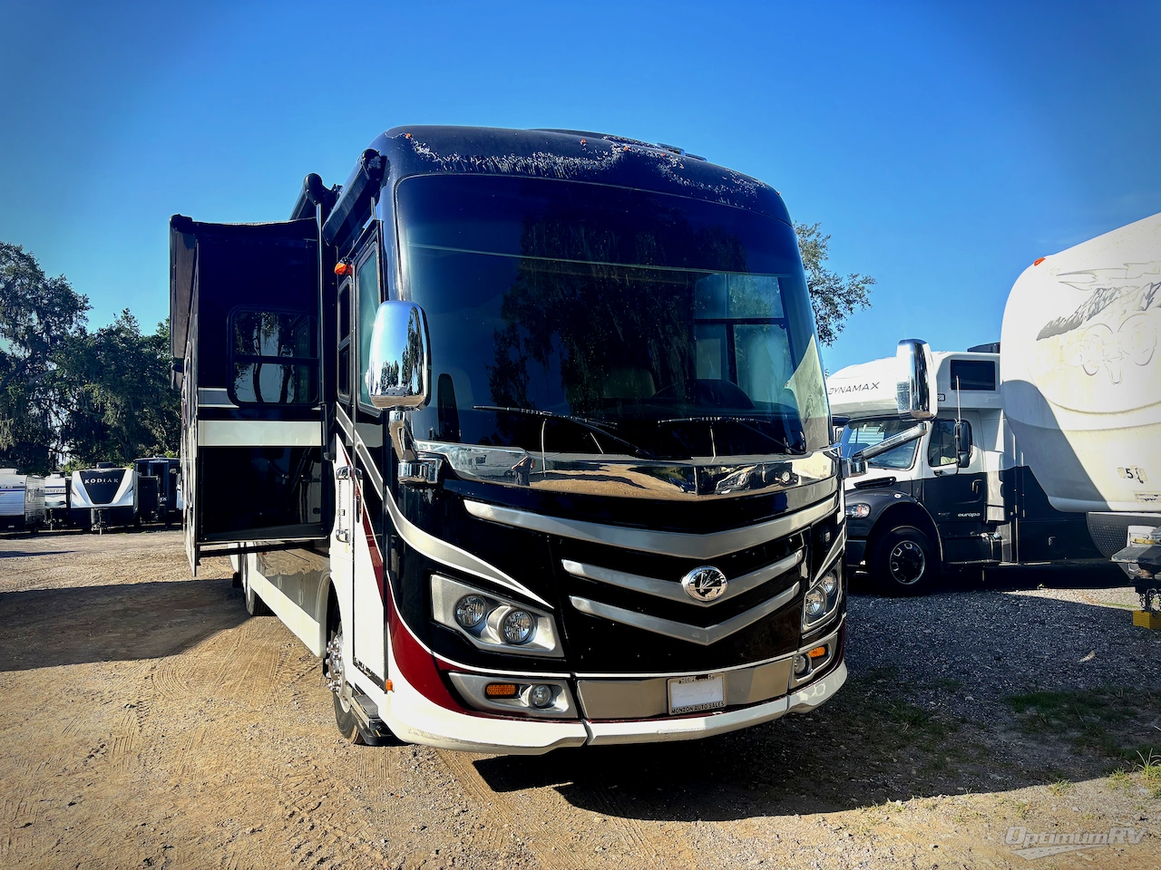 2012 Monaco Diplomat 43PDQ Photo 1