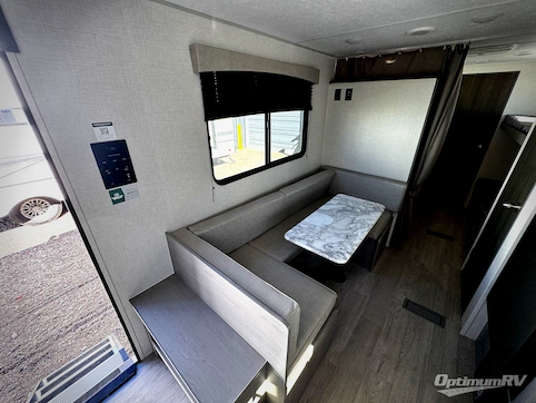 2026 Coachmen Clipper 5K Series 25QBH RV Photo 2