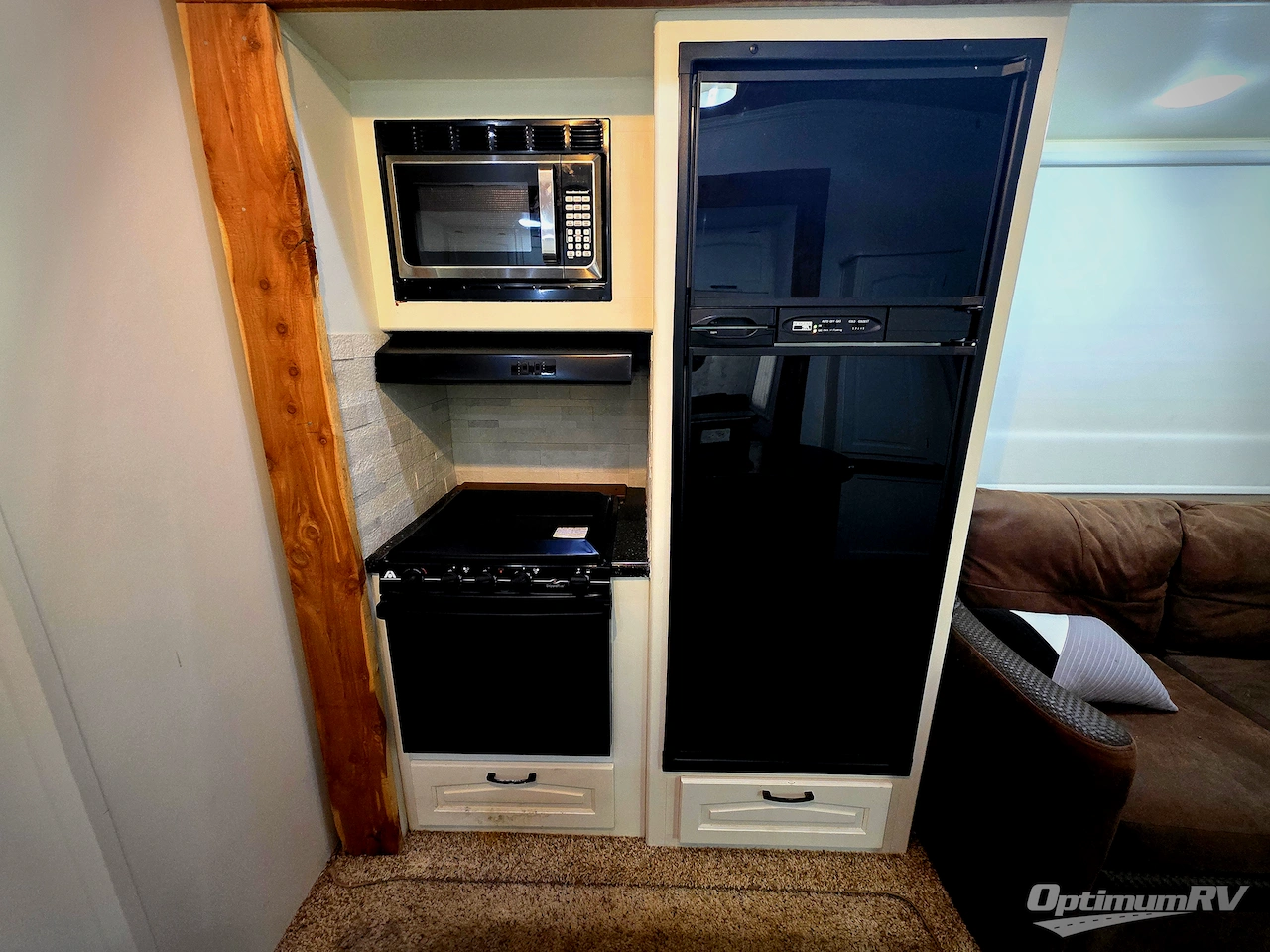 2013 Keystone Raptor 395LEV Photo 9
