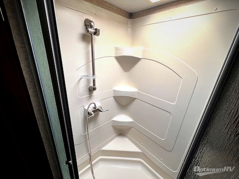 2014 Keystone alpine 3720FB RV Photo 4