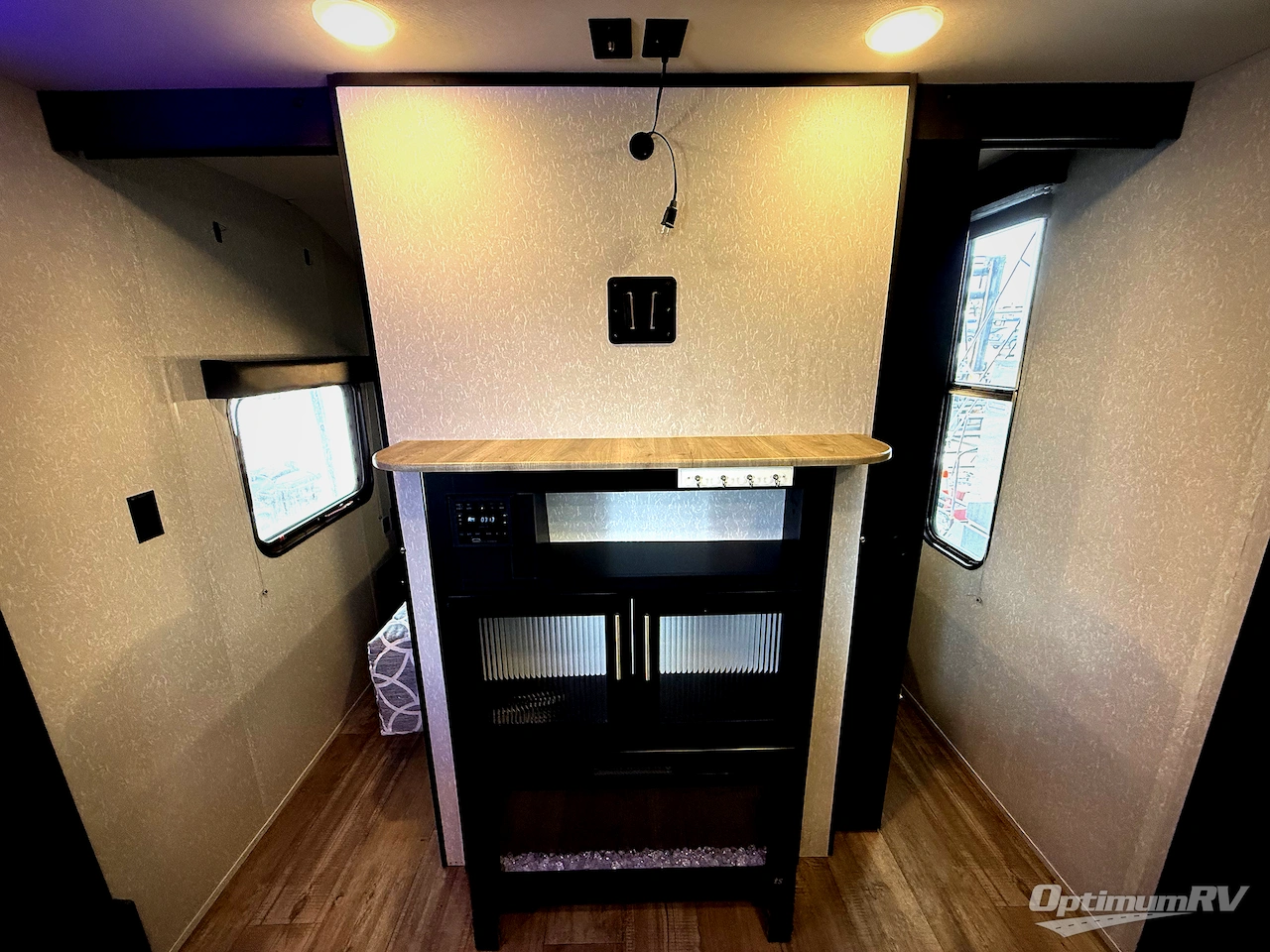 2022 Forest River Cherokee Grey Wolf 26DBH Photo 5