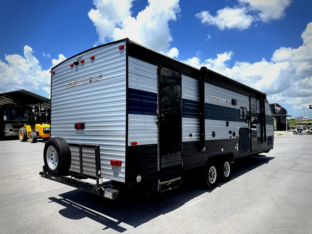 2022 Forest River Cherokee Grey Wolf 26DBH Photo 2