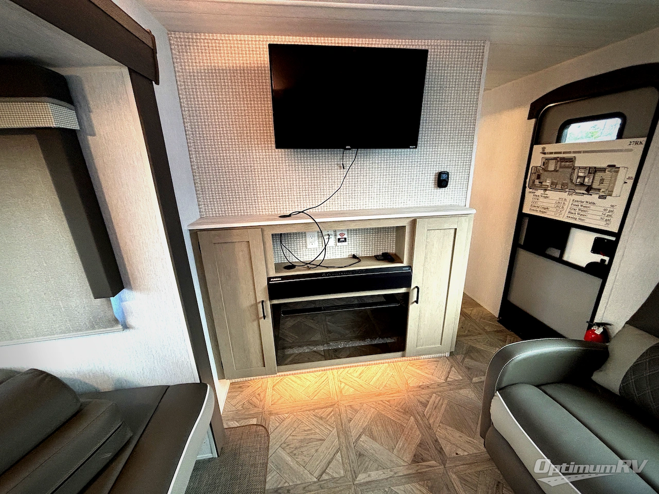 2024 Forest River Wildwood 27RKX Photo 6