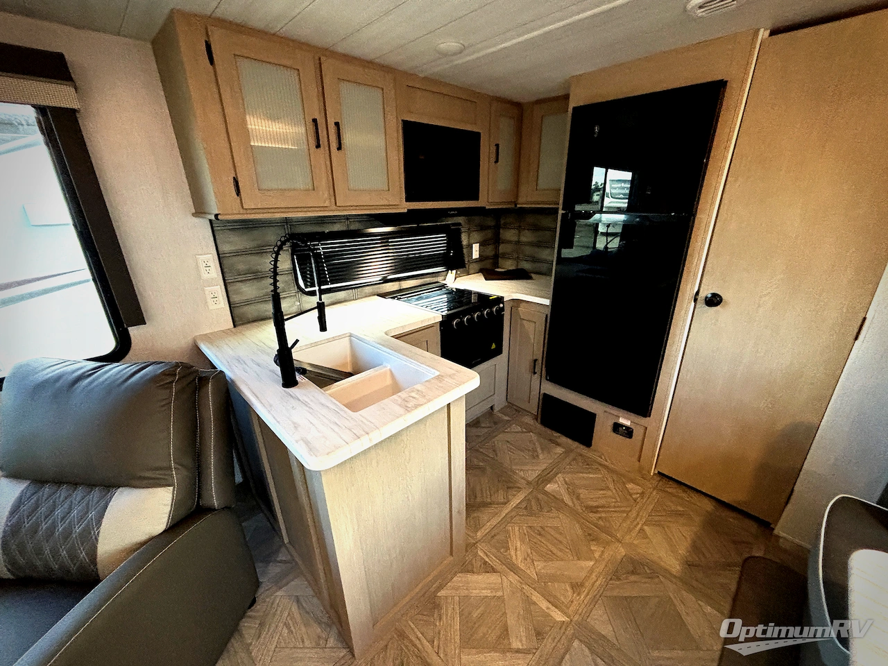 2024 Forest River Wildwood 27RKX Photo 8