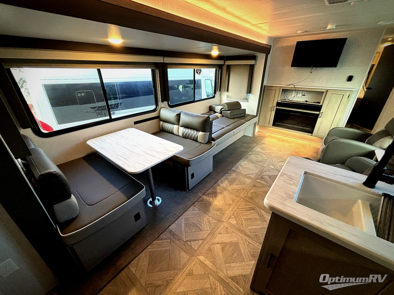 2024 Forest River Wildwood 27RKX Photo 9