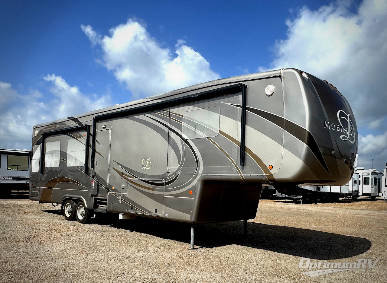 2016 DRV Luxury Suites Mobile Suites 38RSB3 Photo 1
