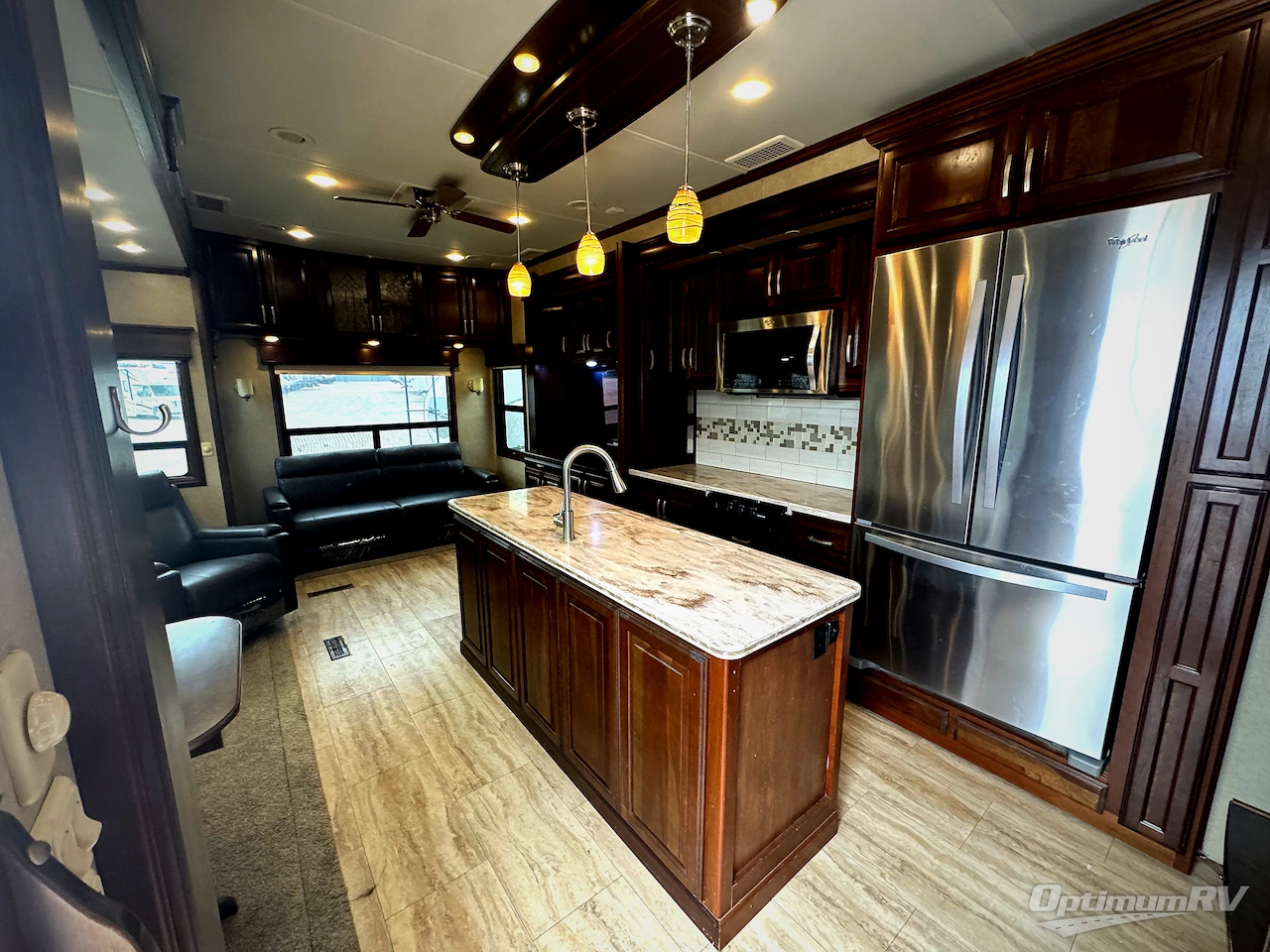 2016 DRV Luxury Suites Mobile Suites 38RSB3 Photo 4