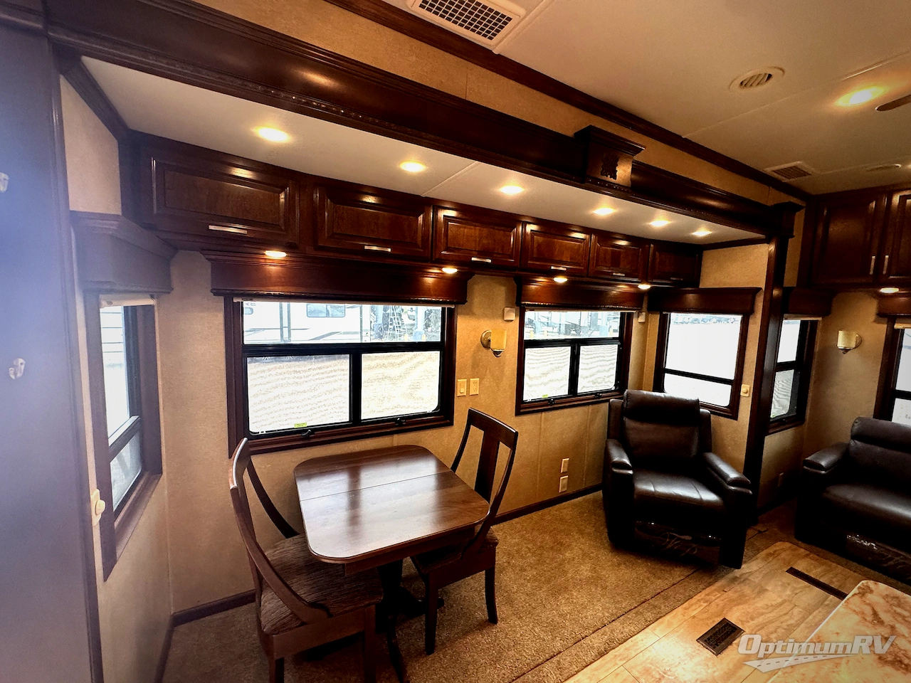 2016 DRV Luxury Suites Mobile Suites 38RSB3 Photo 5