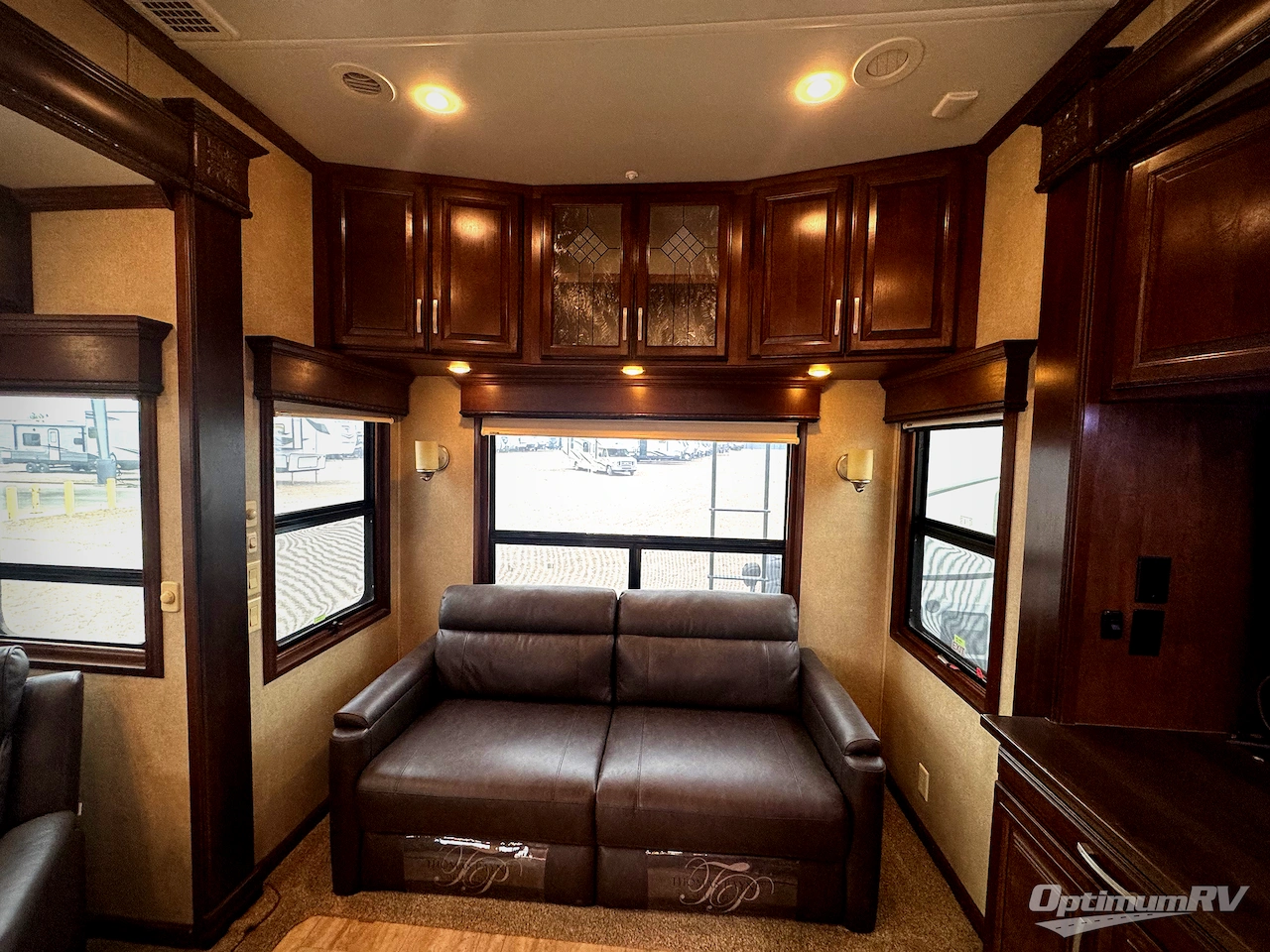 2016 DRV Luxury Suites Mobile Suites 38RSB3 Photo 6