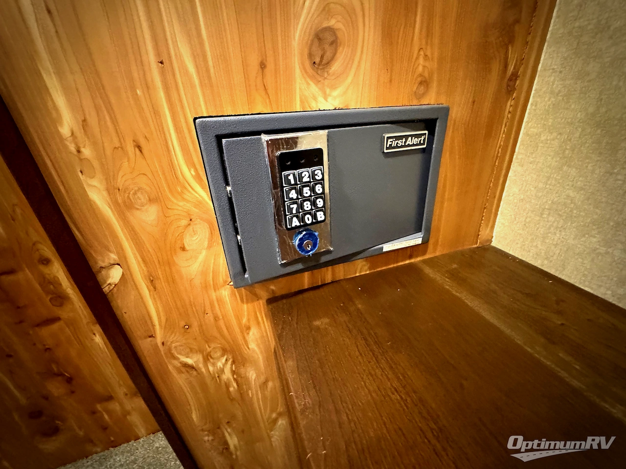 2016 DRV Luxury Suites Mobile Suites 38RSB3 Photo 22