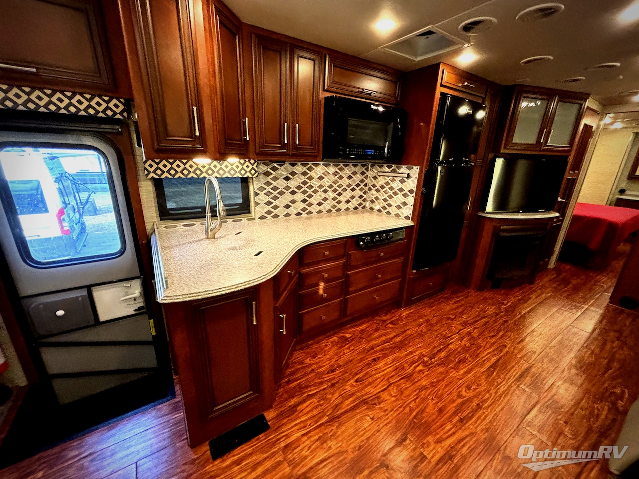 2017 Newmar Canyon Star 3710 Photo 11