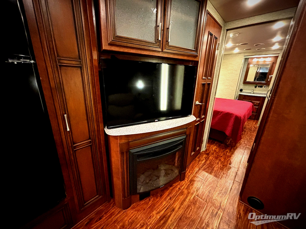 2017 Newmar Canyon Star 3710 Photo 13