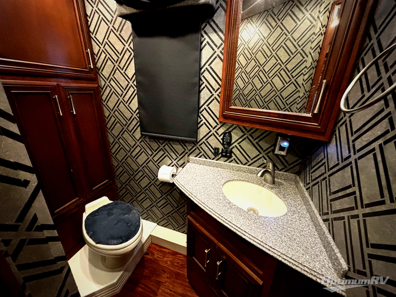 2017 Newmar Canyon Star 3710 Photo 14