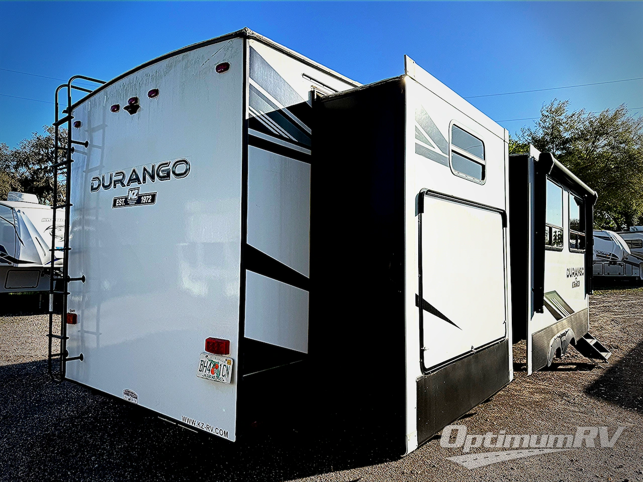 2022 KZ Durango D348BHF Photo 2