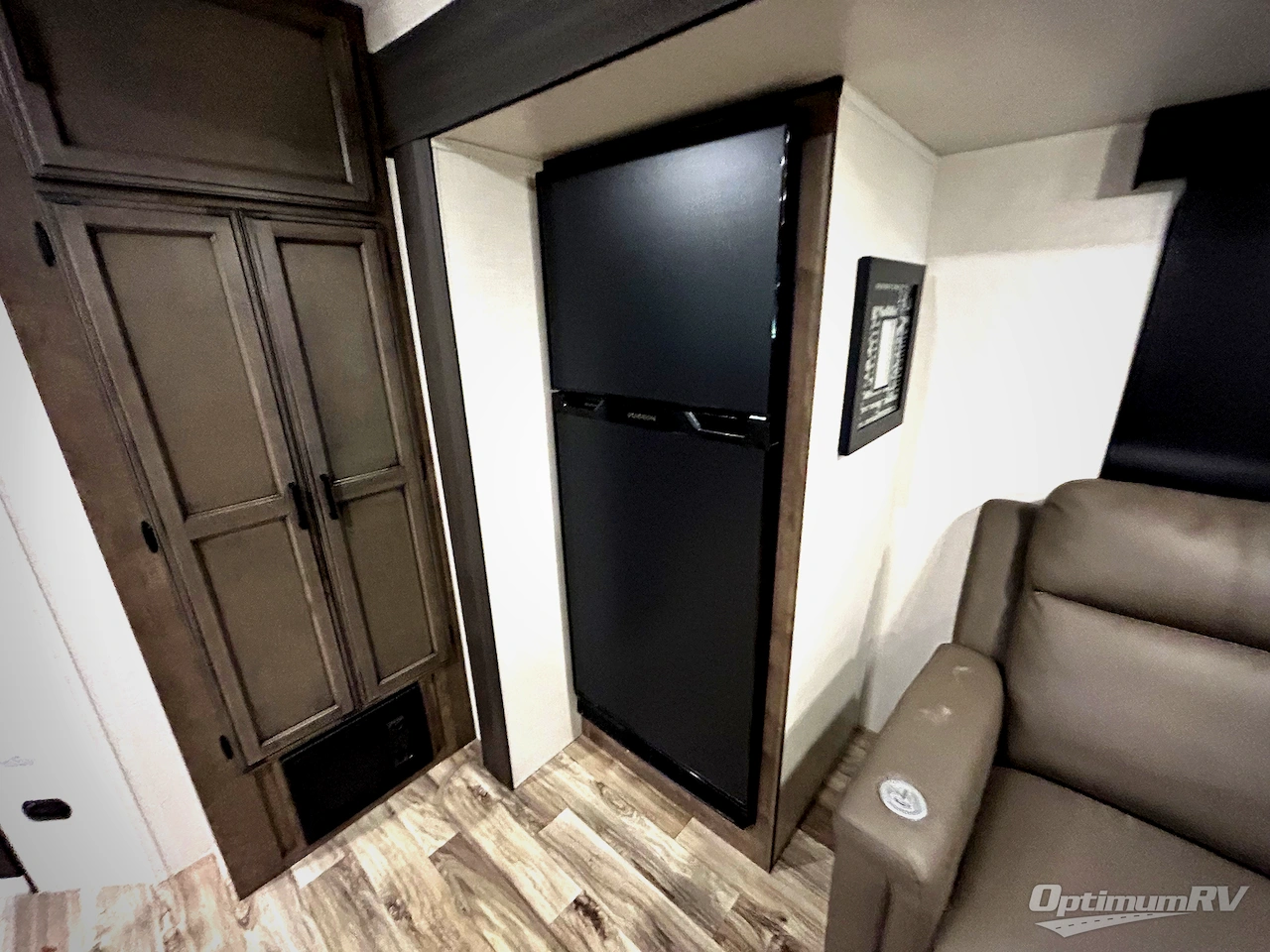 2024 Venture Stratus SR231VRB Photo 12