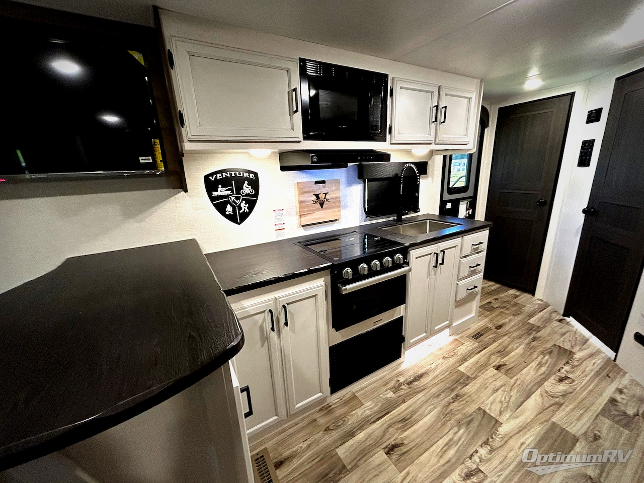 2024 Venture Stratus SR231VRB Photo 10