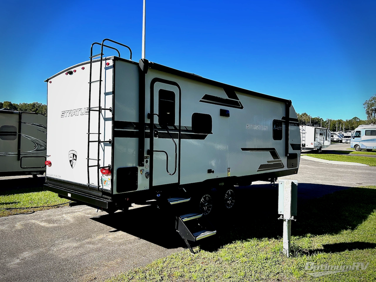 2024 Venture Stratus SR231VRB Photo 2