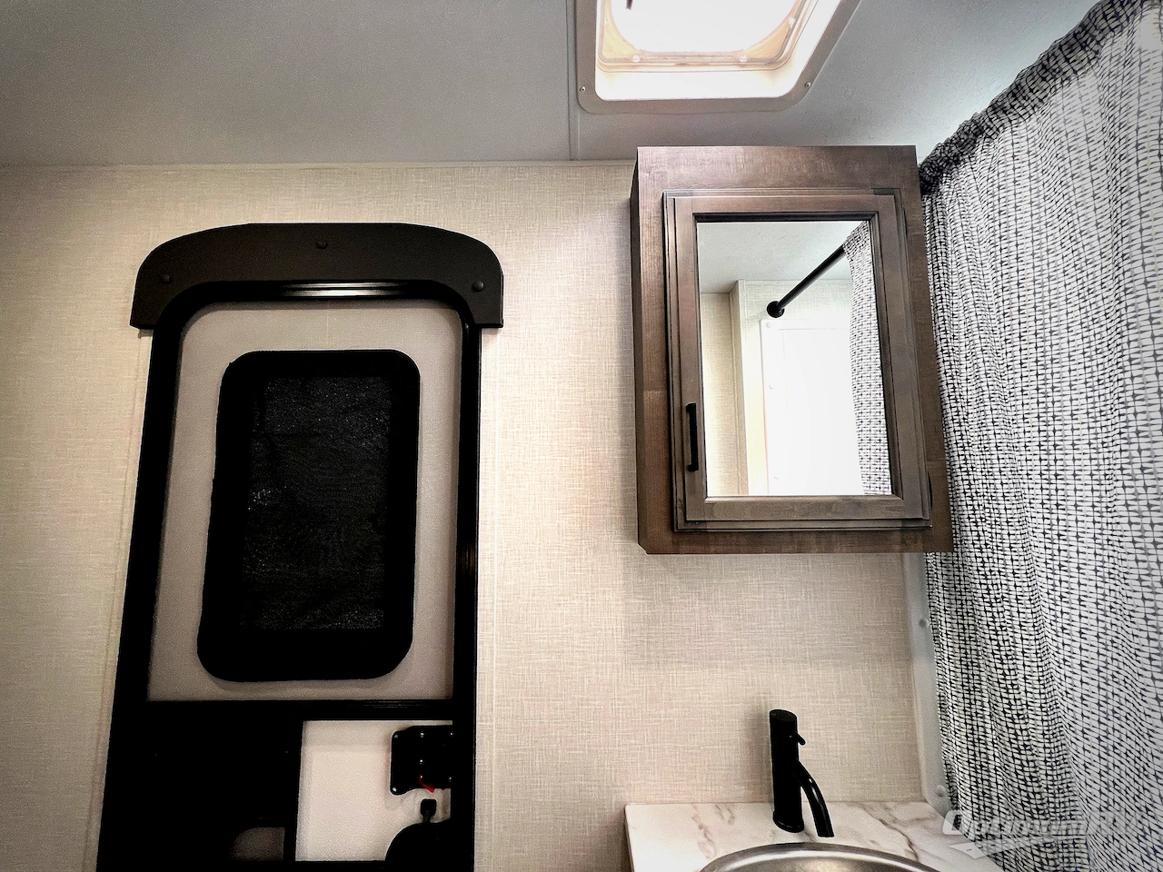 2024 Venture SportTrek ST332VBH Photo 18