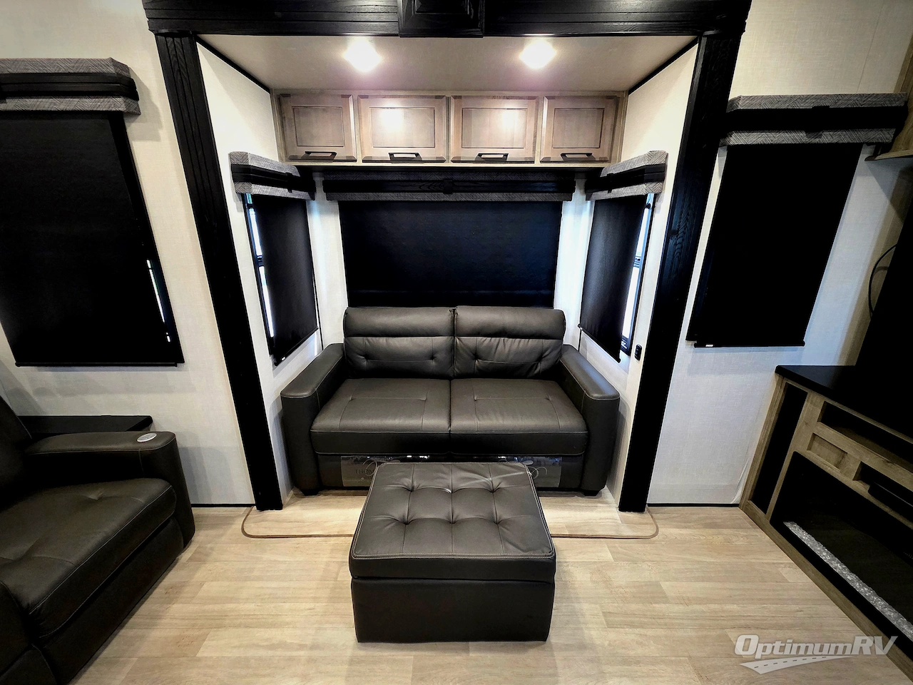 2023 KZ Durango Gold G391RKF Photo 6